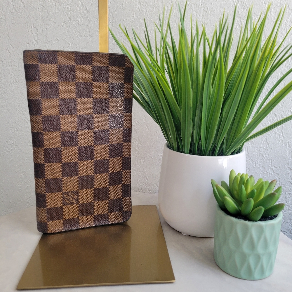 Authentic Louis Vuitton Damier Ebene Long Zippy Wallet